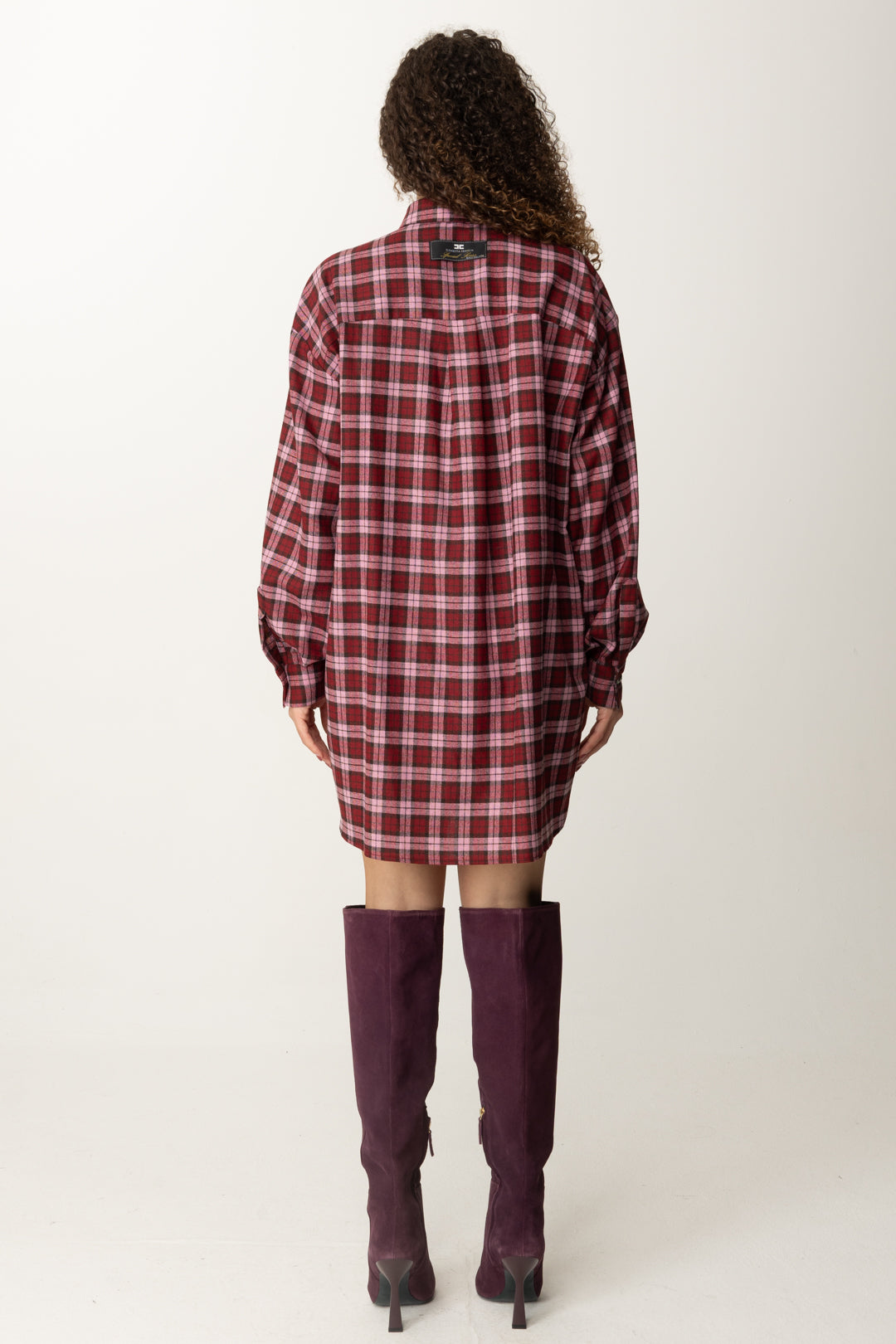 Robe chemise en laine tartan avec patch brodé