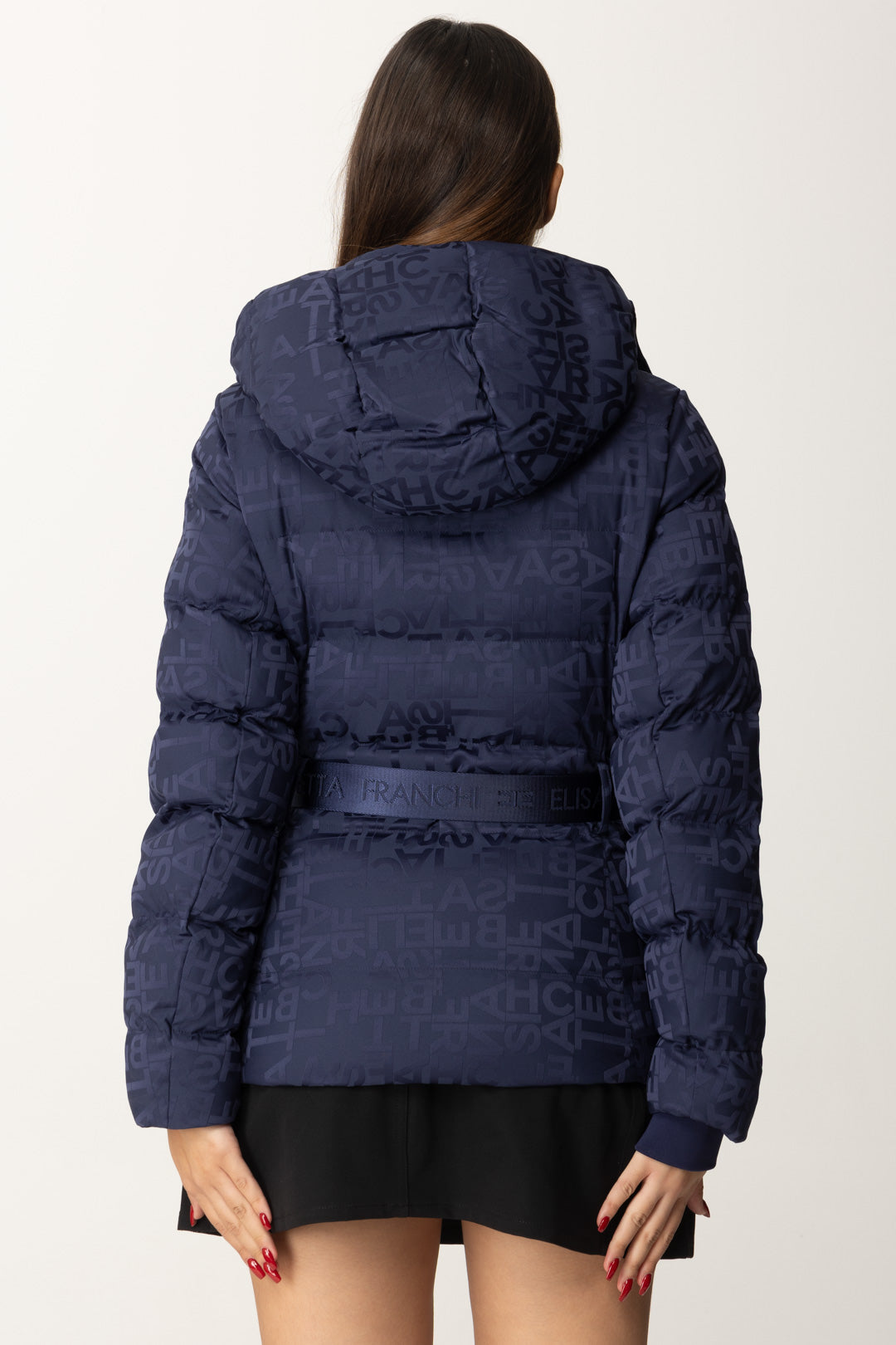 Daunenjacke aus Jacquard-Nylon mit Gürtel