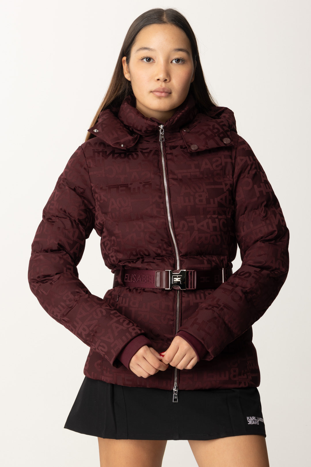 Daunenjacke aus Jacquard-Nylon mit Gürtel