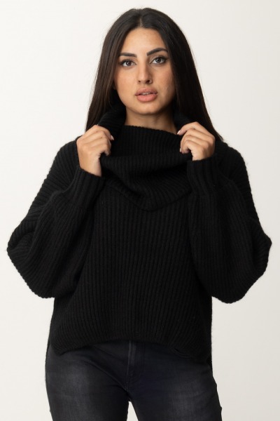 Pinko  Wide-Collar Sweater with Logo Tag 104493 A282 Z99