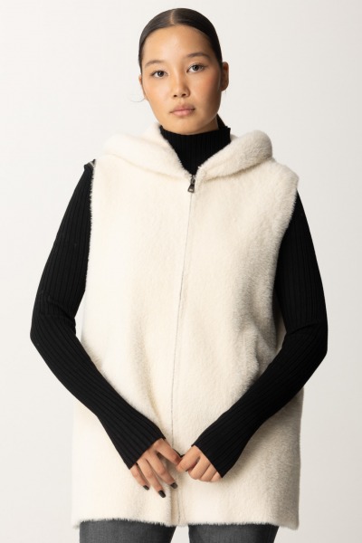 MONTEREGGI  Zip-up knitted vest with hood FW44563 W 850 TINA MANDORLA